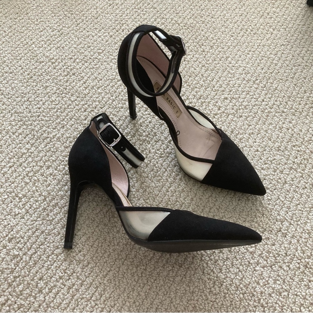 Zara Basic Black Pointed Toe Shoes High Heel Size 38 Like New